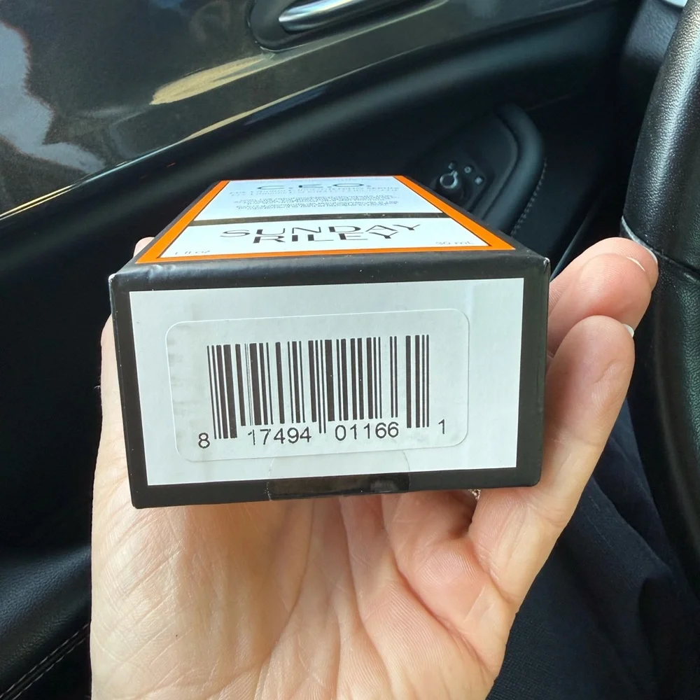 New in Box Sunday Riley C.E.O. Vitamin C Brightening Serum SEALED 🍊 - Picture 3 of 6